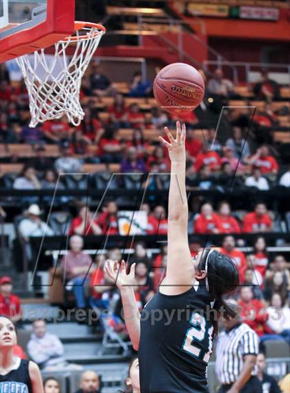 Thumbnail 3 in Lindsay vs Mendota (CIF CS D4 Final) photogallery.