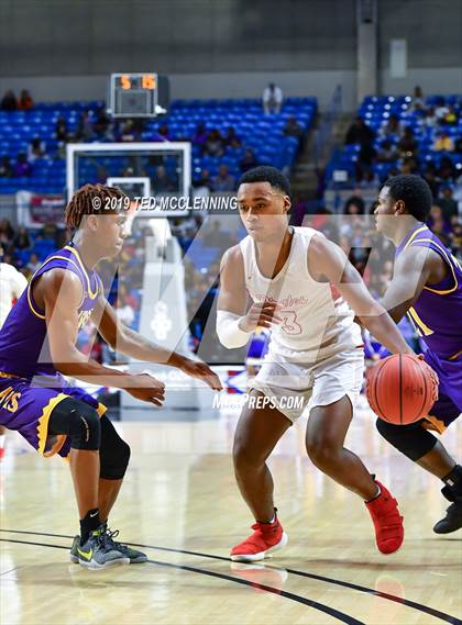 Thumbnail 1 in Ashdown vs Drew Central (AAA 3A State Final) photogallery.