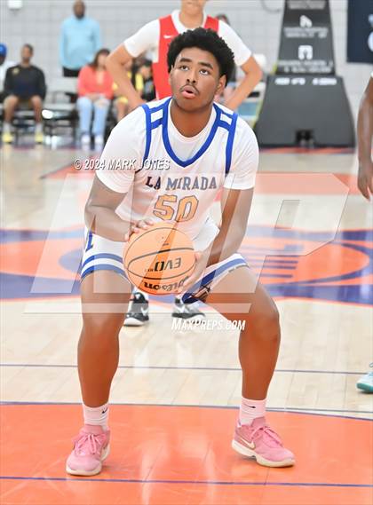 Thumbnail 2 in La Mirada vs. Harvard-Westlake (Section 7) photogallery.