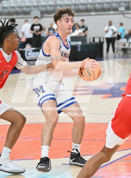 Thumbnail 3 in La Mirada vs. Harvard-Westlake (Section 7) photogallery.