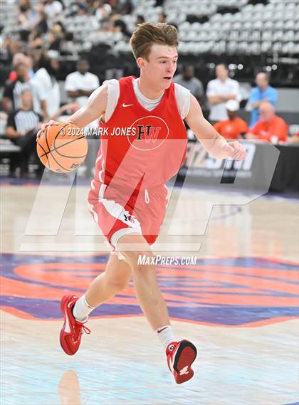 Thumbnail 3 in La Mirada vs. Harvard-Westlake (Section 7) photogallery.