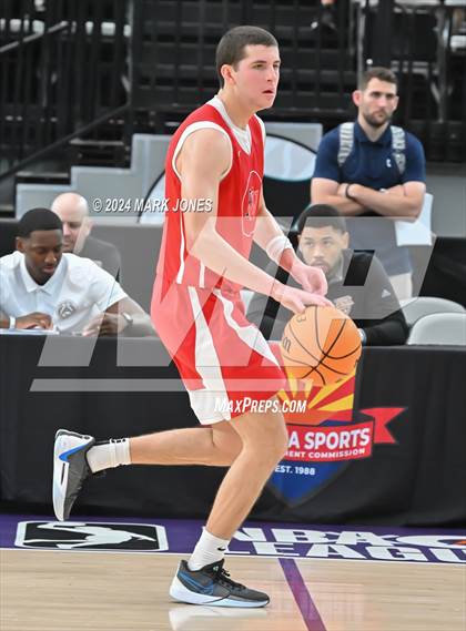 Thumbnail 3 in La Mirada vs. Harvard-Westlake (Section 7) photogallery.