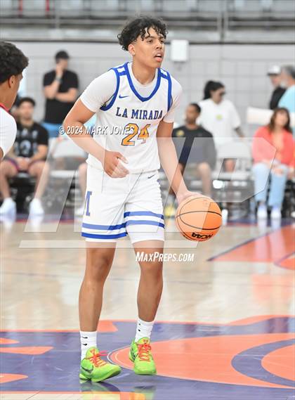 Thumbnail 2 in La Mirada vs. Harvard-Westlake (Section 7) photogallery.