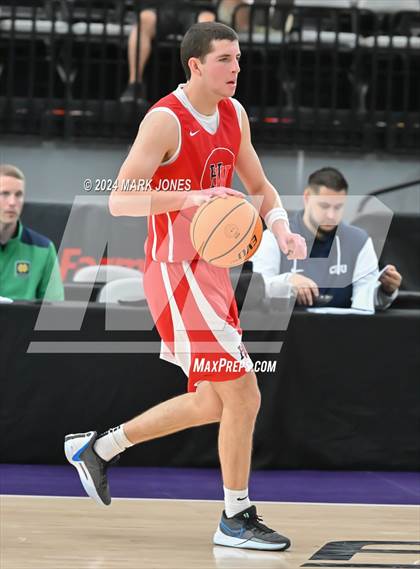Thumbnail 1 in La Mirada vs. Harvard-Westlake (Section 7) photogallery.