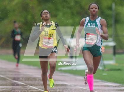 Thumbnail 1 in 50th Annual Loucks Games (Women's 400 Meter Dash) photogallery.