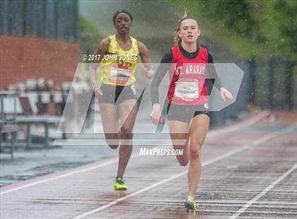 Thumbnail 2 in 50th Annual Loucks Games (Women's 400 Meter Dash) photogallery.