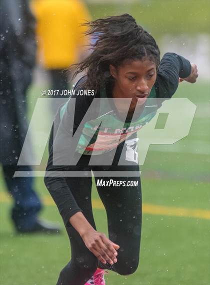 Thumbnail 1 in 50th Annual Loucks Games (Women's 400 Meter Dash) photogallery.