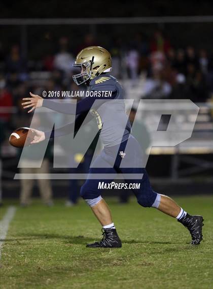 Thumbnail 2 in Independence vs Gallatin (TSSAA Class 5A Division 1 1st Round) photogallery.