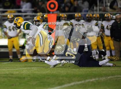 Thumbnail 2 in Independence vs Gallatin (TSSAA Class 5A Division 1 1st Round) photogallery.