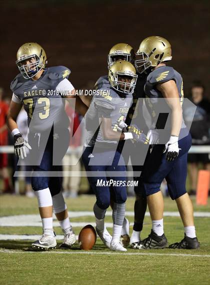 Thumbnail 3 in Independence vs Gallatin (TSSAA Class 5A Division 1 1st Round) photogallery.