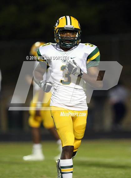 Thumbnail 2 in Independence vs Gallatin (TSSAA Class 5A Division 1 1st Round) photogallery.