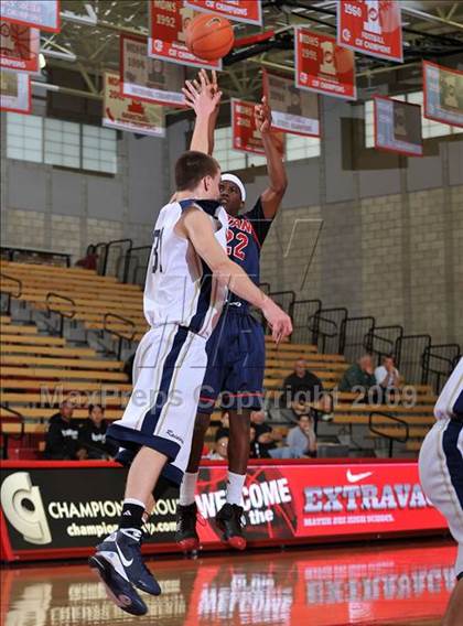 Thumbnail 3 in Sonora vs. Colony (Nike Extravaganza) photogallery.