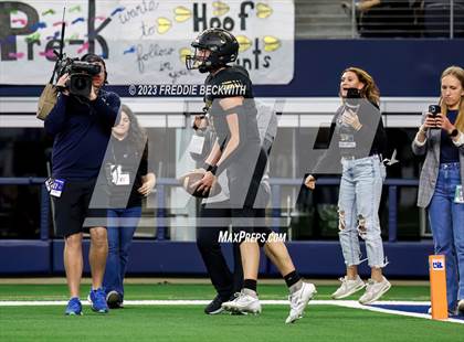 Thumbnail 2 in Westbrook vs. Gordon (UIL 1A D1 Football Final) photogallery.