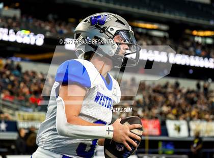Thumbnail 3 in Westbrook vs. Gordon (UIL 1A D1 Football Final) photogallery.