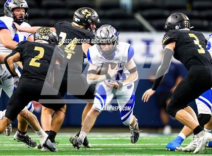 Thumbnail 2 in Westbrook vs. Gordon (UIL 1A D1 Football Final) photogallery.