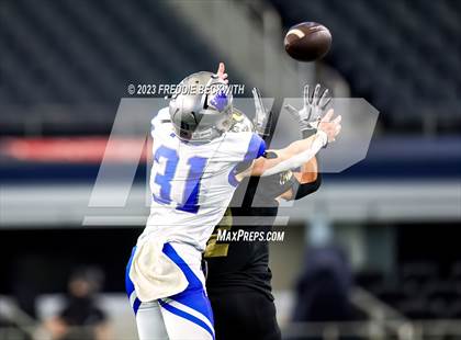 Thumbnail 2 in Westbrook vs. Gordon (UIL 1A D1 Football Final) photogallery.