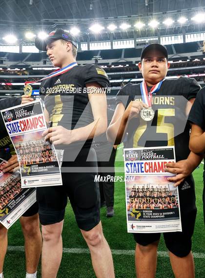 Thumbnail 3 in Westbrook vs. Gordon (UIL 1A D1 Football Final) photogallery.