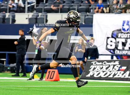 Thumbnail 3 in Westbrook vs. Gordon (UIL 1A D1 Football Final) photogallery.