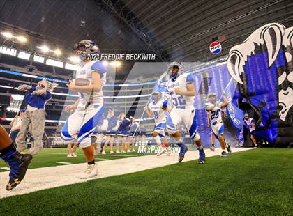 Thumbnail 2 in Westbrook vs. Gordon (UIL 1A D1 Football Final) photogallery.