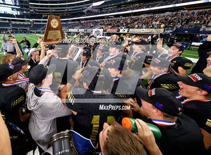 Thumbnail 1 in Westbrook vs. Gordon (UIL 1A D1 Football Final) photogallery.