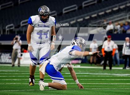 Thumbnail 1 in Westbrook vs. Gordon (UIL 1A D1 Football Final) photogallery.