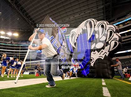 Thumbnail 2 in Westbrook vs. Gordon (UIL 1A D1 Football Final) photogallery.
