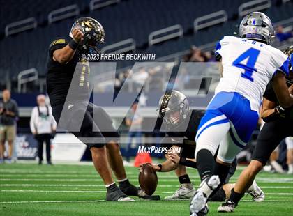 Thumbnail 2 in Westbrook vs. Gordon (UIL 1A D1 Football Final) photogallery.