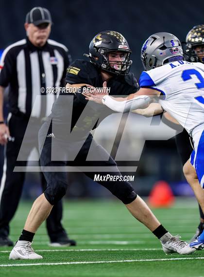 Thumbnail 1 in Westbrook vs. Gordon (UIL 1A D1 Football Final) photogallery.