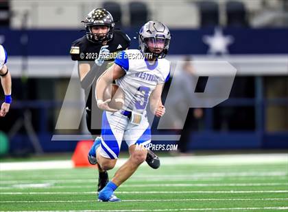 Thumbnail 2 in Westbrook vs. Gordon (UIL 1A D1 Football Final) photogallery.