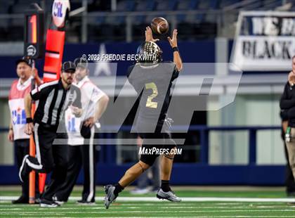 Thumbnail 2 in Westbrook vs. Gordon (UIL 1A D1 Football Final) photogallery.