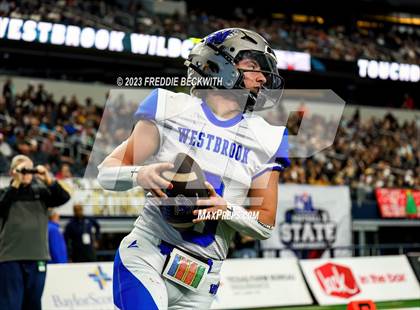 Thumbnail 2 in Westbrook vs. Gordon (UIL 1A D1 Football Final) photogallery.