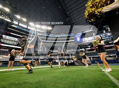 Thumbnail 3 in Westbrook vs. Gordon (UIL 1A D1 Football Final) photogallery.