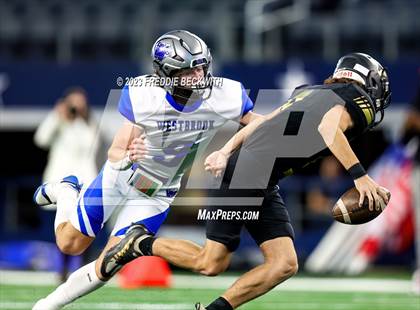 Thumbnail 3 in Westbrook vs. Gordon (UIL 1A D1 Football Final) photogallery.