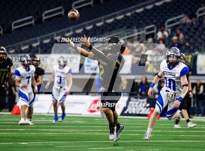 Thumbnail 2 in Westbrook vs. Gordon (UIL 1A D1 Football Final) photogallery.