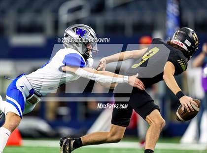 Thumbnail 1 in Westbrook vs. Gordon (UIL 1A D1 Football Final) photogallery.