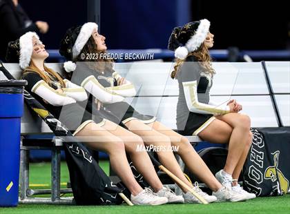 Thumbnail 2 in Westbrook vs. Gordon (UIL 1A D1 Football Final) photogallery.