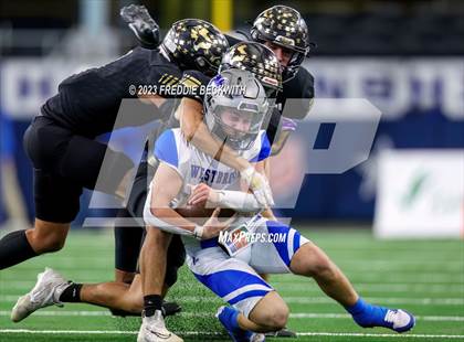 Thumbnail 1 in Westbrook vs. Gordon (UIL 1A D1 Football Final) photogallery.