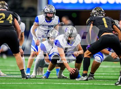 Thumbnail 3 in Westbrook vs. Gordon (UIL 1A D1 Football Final) photogallery.