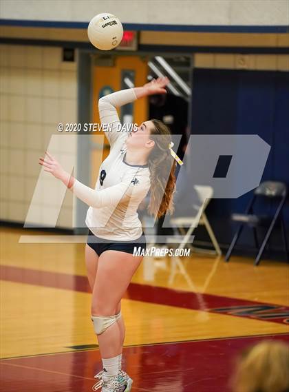 Thumbnail 3 in Glendale Prep Academy @ Trivium Prep photogallery.