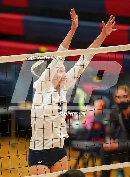 Thumbnail 1 in Glendale Prep Academy @ Trivium Prep photogallery.