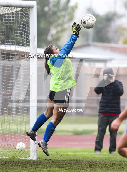 Thumbnail 3 in Sierra vs. Patterson (Vern Gebhardt Champions Cup) photogallery.