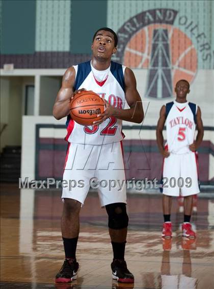 Thumbnail 2 in Duncanville @ Alief Taylor  (McDonalds Texas Invitational) photogallery.