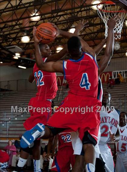 Thumbnail 2 in Duncanville @ Alief Taylor  (McDonalds Texas Invitational) photogallery.