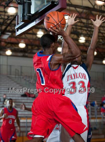 Thumbnail 2 in Duncanville @ Alief Taylor  (McDonalds Texas Invitational) photogallery.