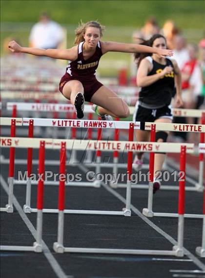 Thumbnail 1 in Iowa City Sherwood Relays (Hurdles/Running Events) photogallery.