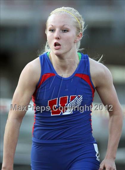 Thumbnail 3 in Iowa City Sherwood Relays (Hurdles/Running Events) photogallery.