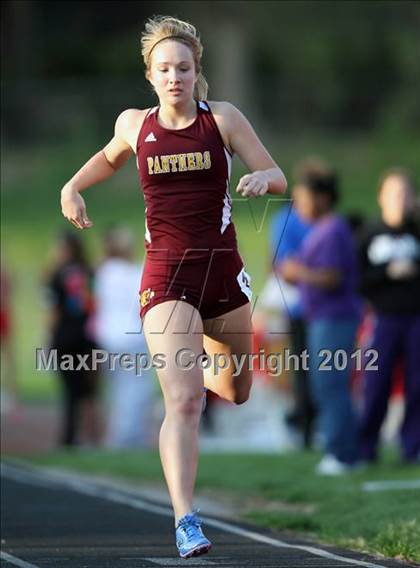 Thumbnail 1 in Iowa City Sherwood Relays (Hurdles/Running Events) photogallery.