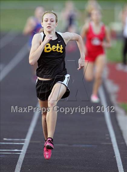 Thumbnail 1 in Iowa City Sherwood Relays (Hurdles/Running Events) photogallery.
