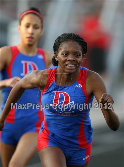 Thumbnail 3 in Iowa City Sherwood Relays (Hurdles/Running Events) photogallery.