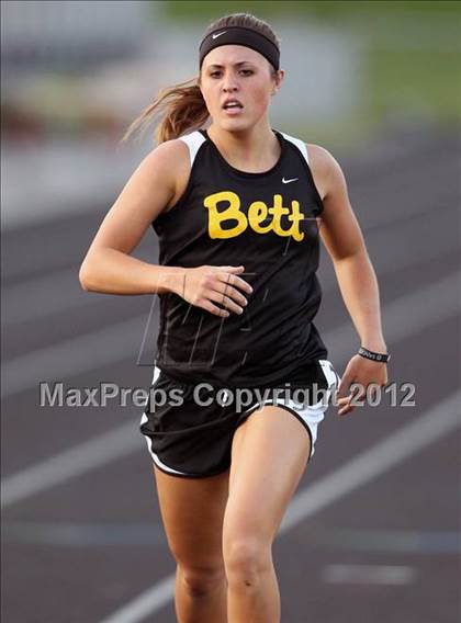 Thumbnail 2 in Iowa City Sherwood Relays (Hurdles/Running Events) photogallery.